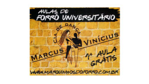 Folder de Aulas de Forró Universitário.